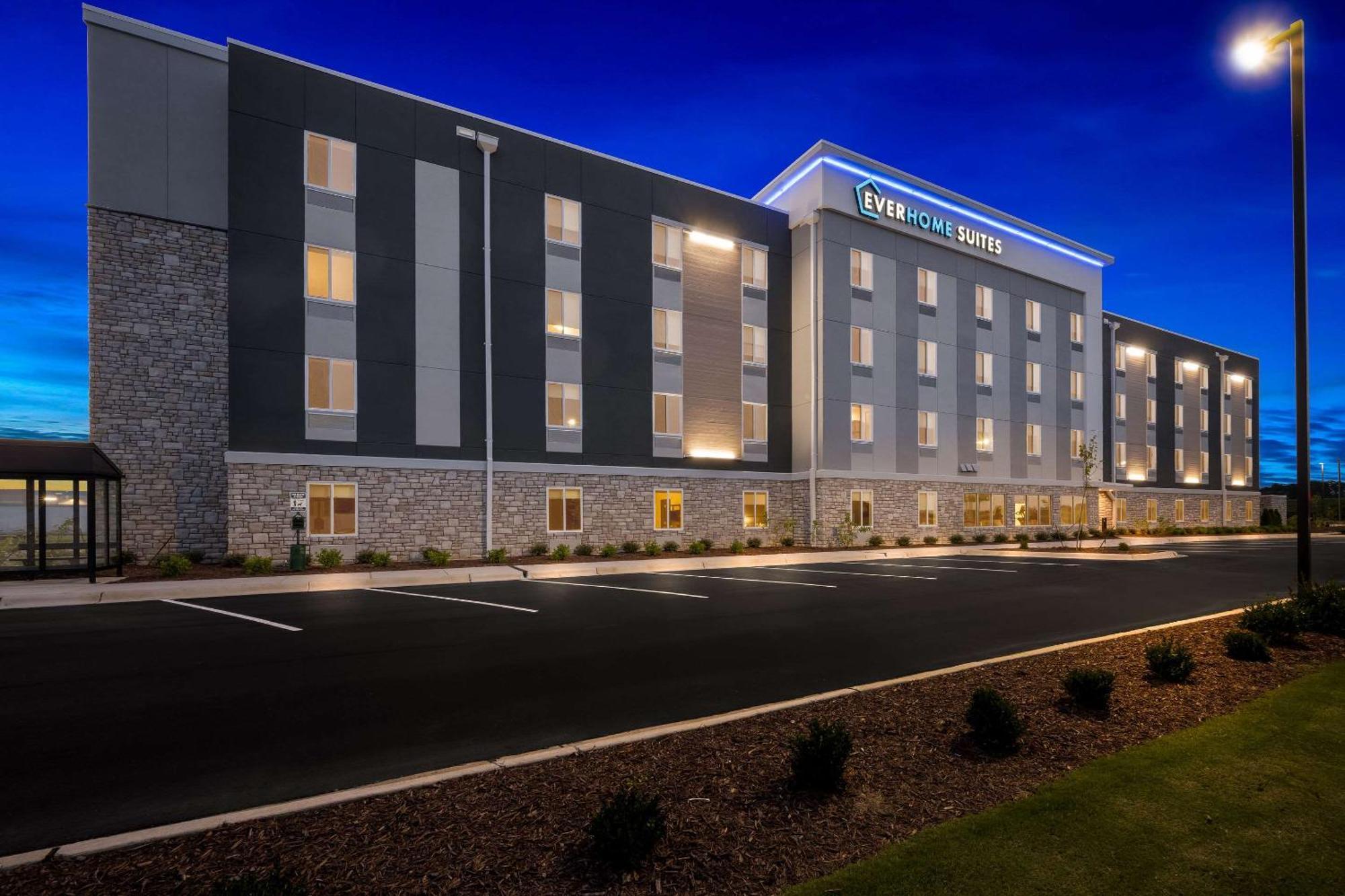 Everhome Suites Fayetteville Near Fort Bragg Εξωτερικό φωτογραφία